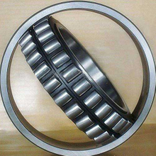 Heavy load spherical roller bearing 23030 CC/W33