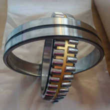 Spherical roller bearing 22210