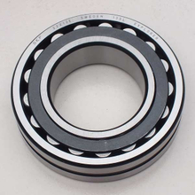 Single row spherical roller bearing 22213
