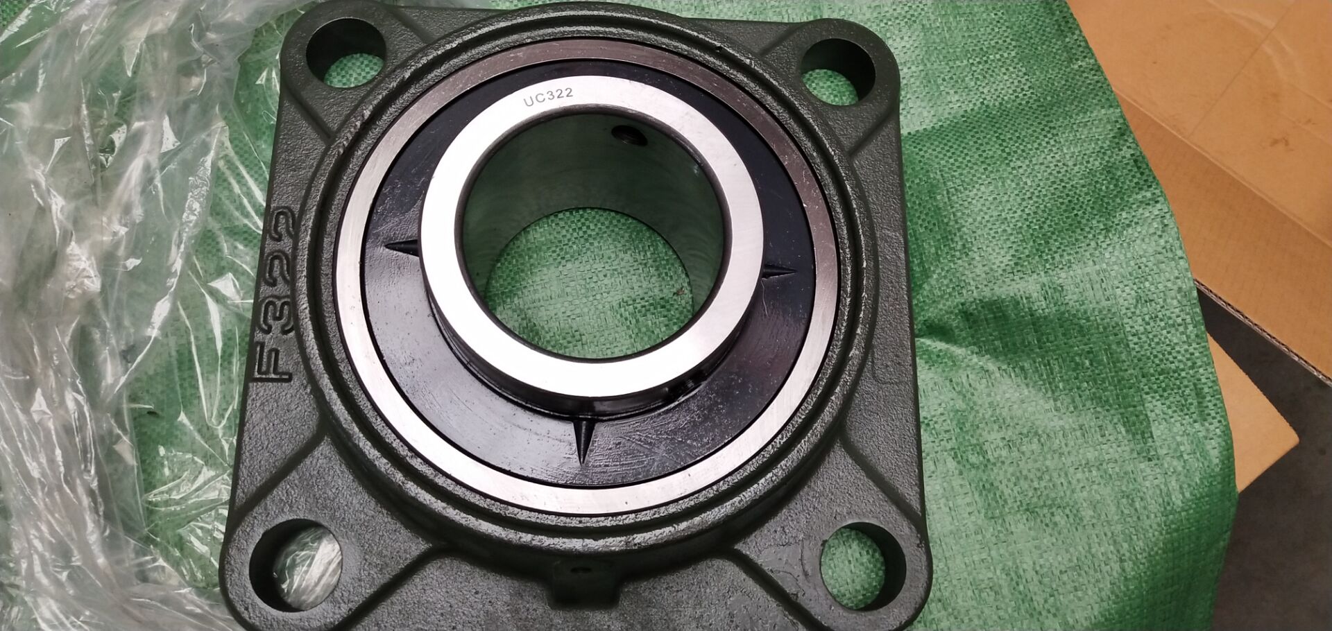 UCF. 322 Plummer block and flanged housing units - China industry bearing units