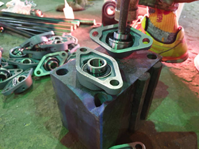 FL204 20mm bore self-aligning ball flange bearing UC204 - housing unit UCFL204